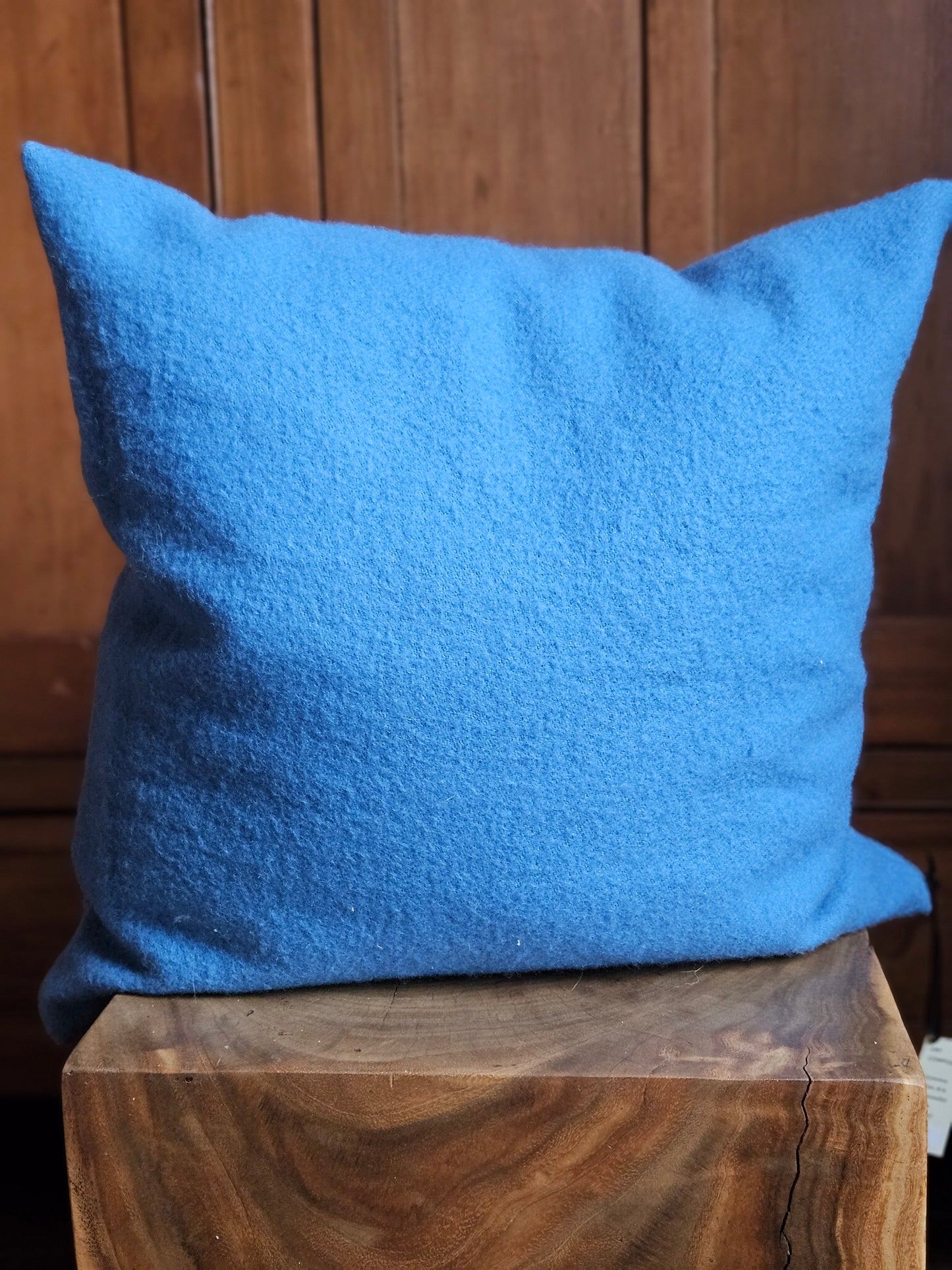 Trio, alpaga wool, velvet and linen