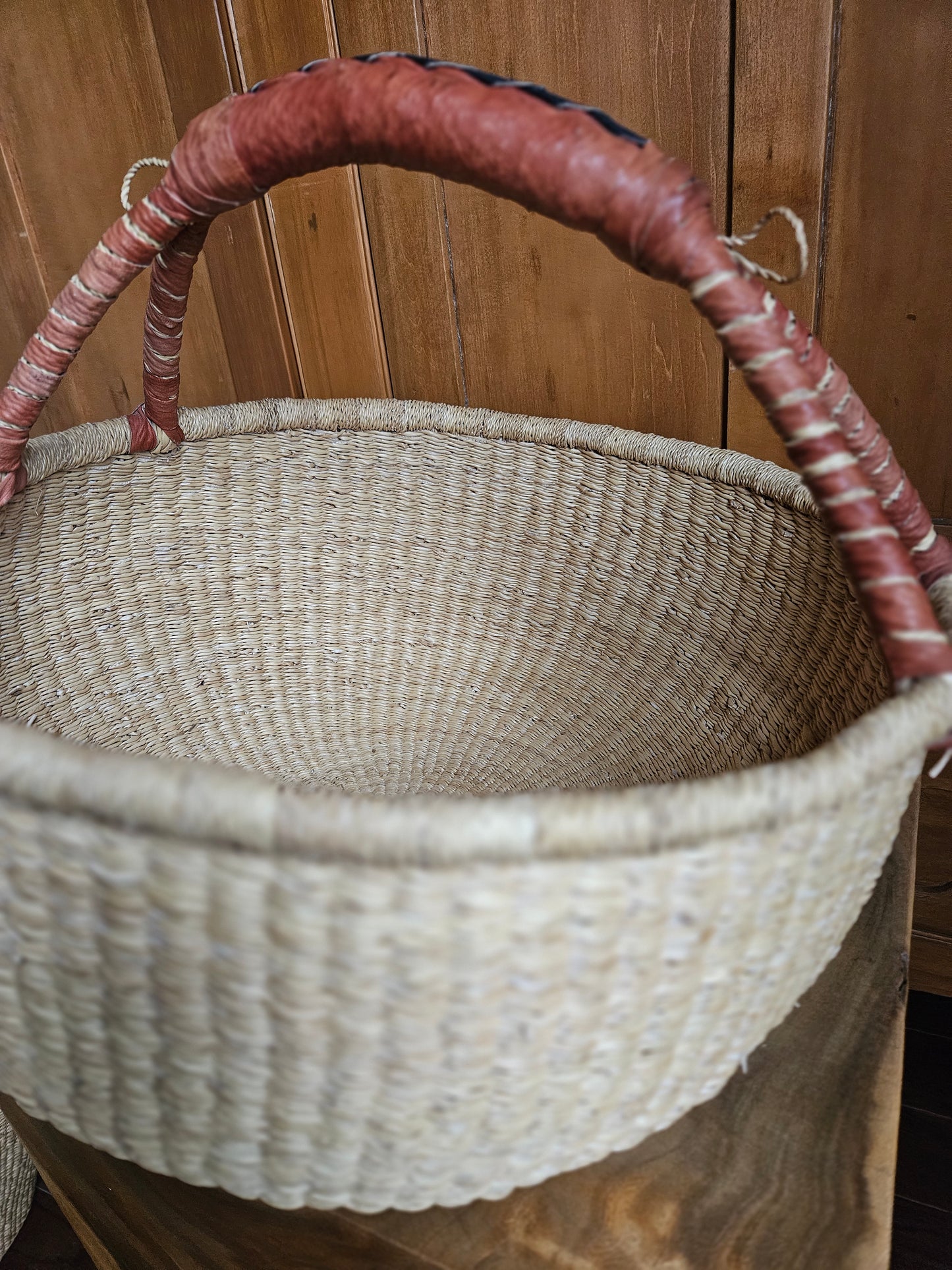 Round basket