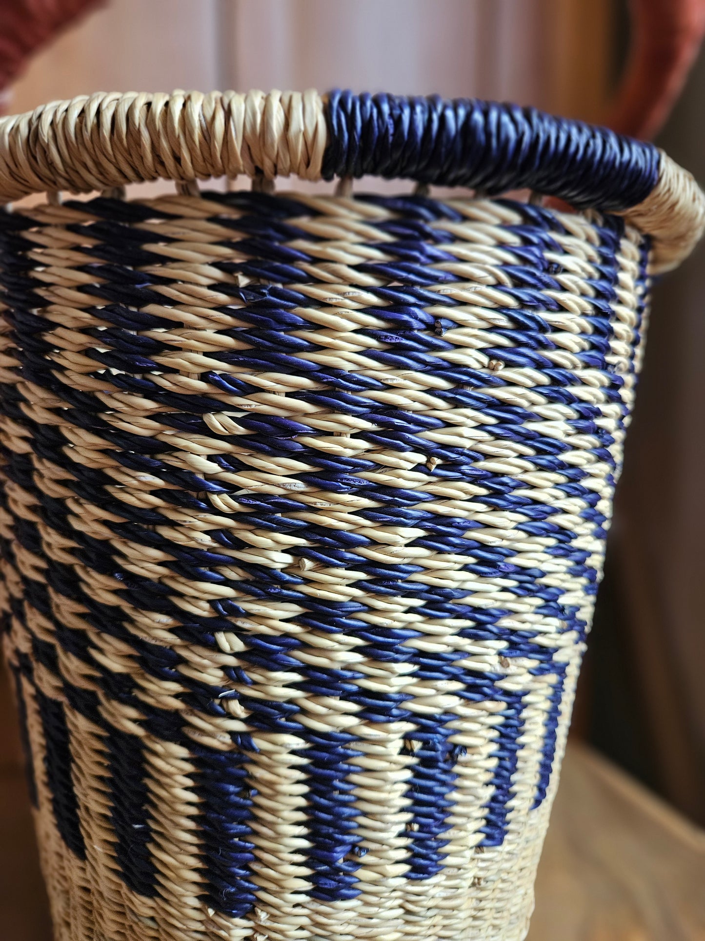 Bucket Checkered basket