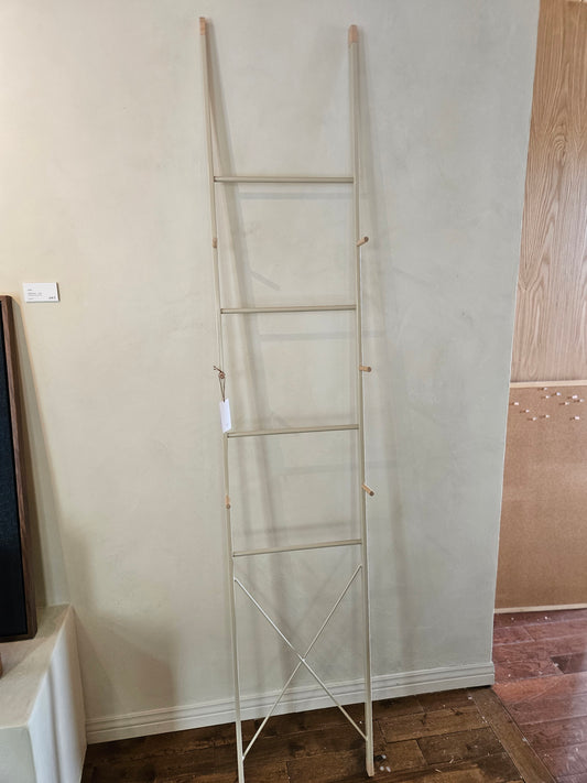 Hanging Ladder
