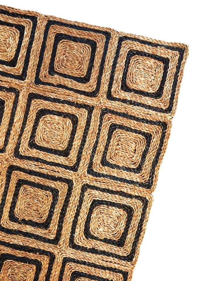 Dark tone geometric Seagrass rug