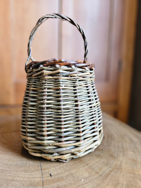 Lantern Basket